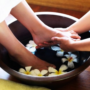 Massage chân – 60 phút