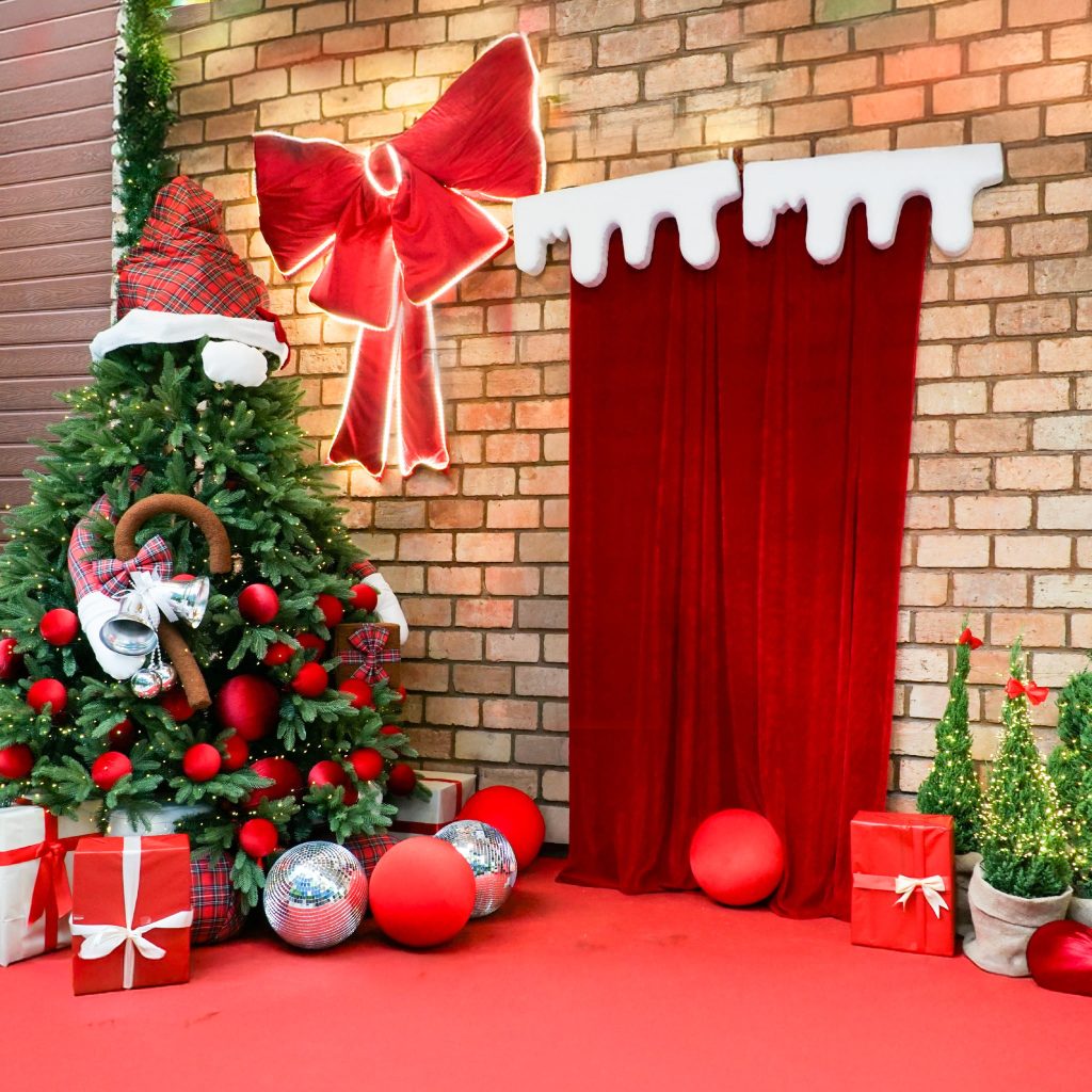 Merry “Chill” Mas – Lên Đồ Và Đến Golden Lotus Check-in Ngay Thôi