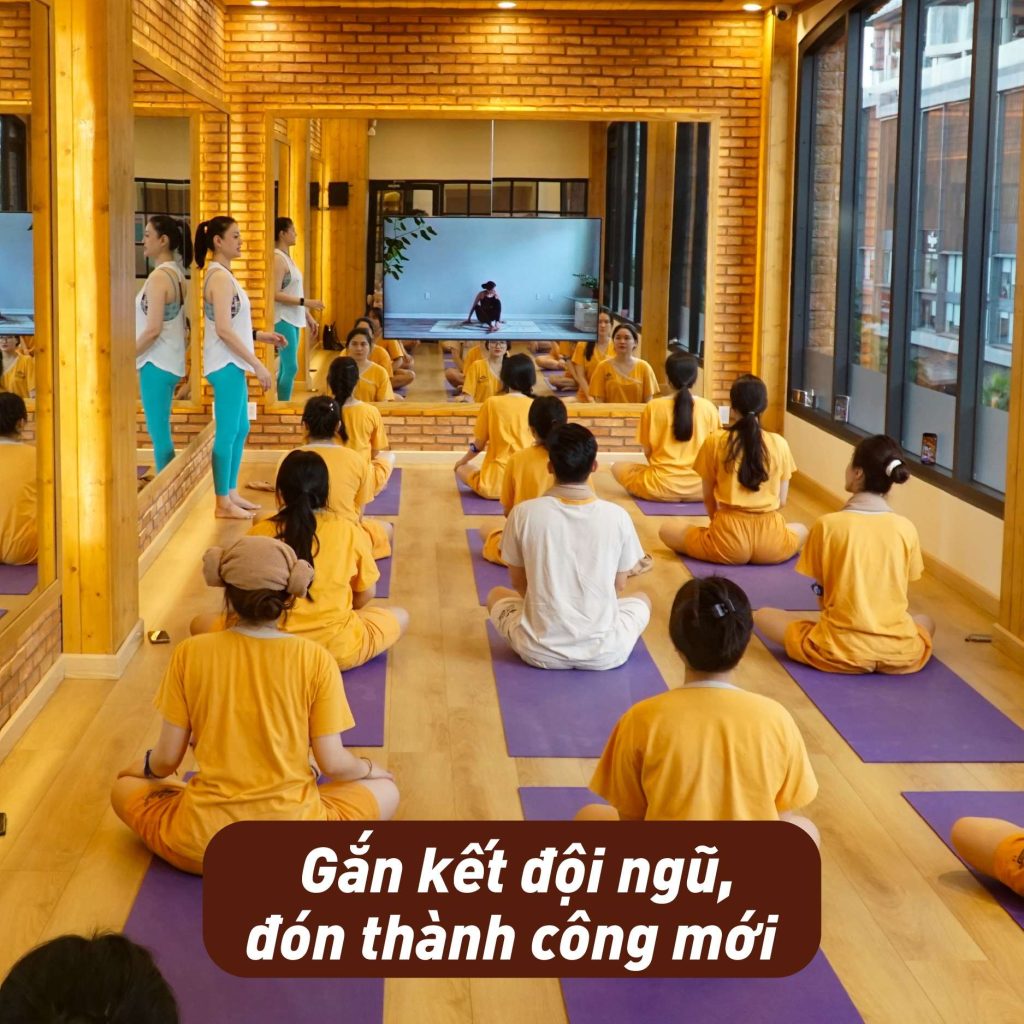 Tiệc Cuối Năm – Không Đi Xa – Nhân Viên “Thích Quá Xá”